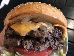-The Habit Burger Grill 哈比特汉堡(爱琴海店)