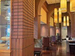 -香格里拉鱼跃地中海西餐厅·牛排披萨