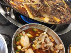 -鸿顺老铁锅美蛙鱼府(解放碑店)