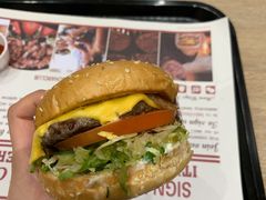 -The Habit Burger Grill 哈比特汉堡(爱琴海店)