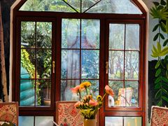 -月亮眼花园餐厅书吧酒吧