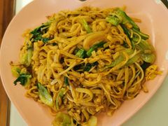 瘦肉鸡蛋炒河粉-覃记海鲜美食餐厅