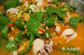 Sichuan-Style Squidlets in Boiling Water