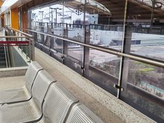 -康新公路(地铁站)