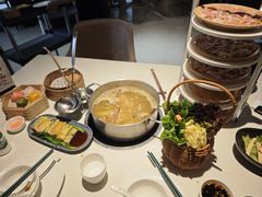 -煲王粤菜餐厅(中侨中心店)