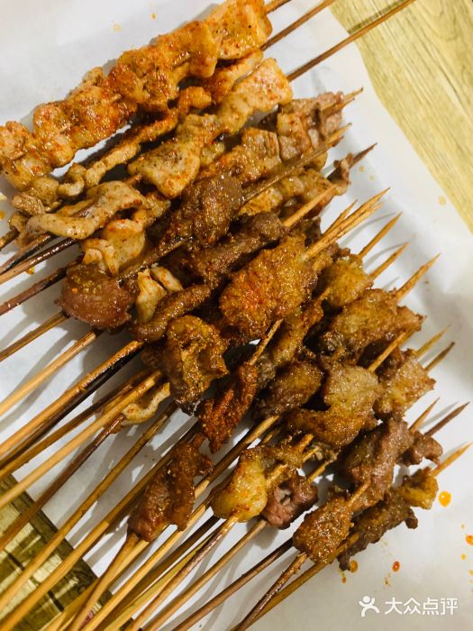 小红桶烧烤(烟台芝罘医院总店)图片
