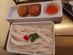 -左庭右院鲜牛肉火锅(金山万达店)