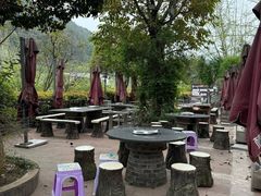 -楠柏弯休闲山庄(梨花溪店)