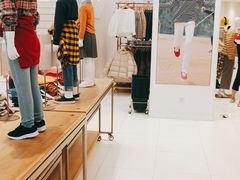 -优衣库(上海金桥国际商业广场店)