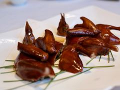 红烧脆皮乳鸽-凯逸轩·匠心粤菜(中城名仕汇店)