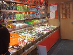 零售区-来伊份(仙霞路二店)