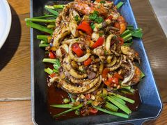 -黄泥岗·地道湖北菜(奥特莱斯店)