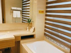 -兴芮温泉度假区