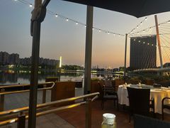 -翠山·映月湖景餐厅(映月湖公园店)