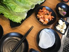 -肉甲韩国木炭烤肉(新壹街1店)