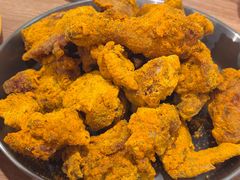 -BHC炸鸡(明洞总店)