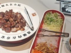 -乔家小院•非遗驴肉•本地小海鲜(滨河路店)