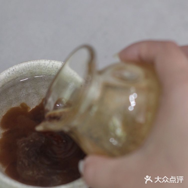 这家咖啡店 杯子也太好看了吧‼️