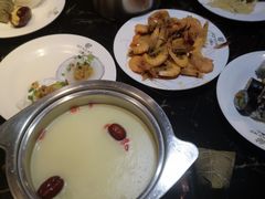 -火宴山海鲜自助火锅(酱园店)