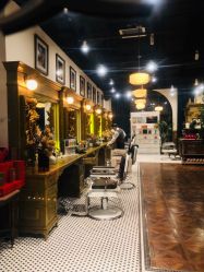 -TWOFACE 双面理发馆