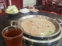 -老来福·非遗酸汤兔(凯旋路店)