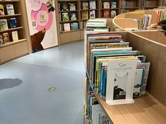 -广州市白云区图书馆