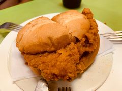 猪扒包-胜利茶餐室