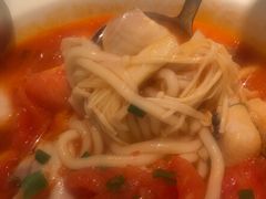 -江渔儿酸菜鱼(映月湖环宇城店)