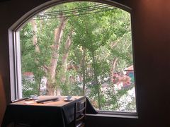 -穹六人间 people 6(岳阳路店)