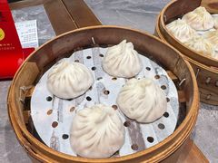 -莱莱小笼·乔艾