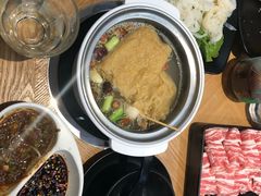 骨头汤底-Suan Suan