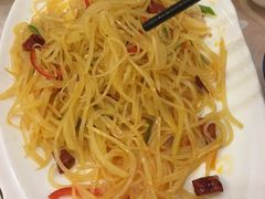 -马尔龙新疆饭店·清真(瑞景店)