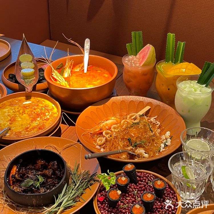 杭州新开的!!泰里泰气的一餐!!!