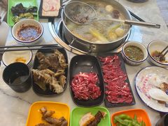 -潮牛宴·鲜牛肉自助火锅烤肉(龙岩新罗万达店)