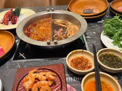 -牛YO寿喜烧·铁板烧和牛火锅自助(市府恒隆店)