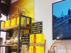 面包甜点陈列柜-老马粉蒸肉(西塘古镇店)