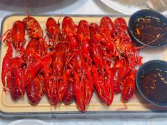 -肥肥虾庄·金牌油焖大虾(首义路店)