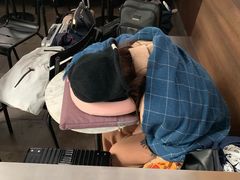 -星巴克(上海虹桥站2A检票口)