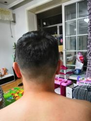 点击看大图 -MONE美发沙龙