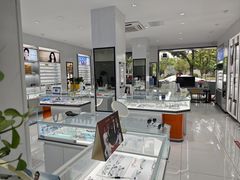 -光明眼镜·蔡司授权(徐泾店)