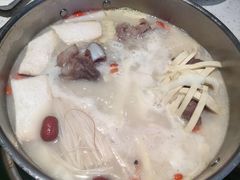 -三人行骨头王火锅(长寿店)