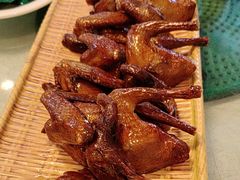 -五谷芳乳鸽王(梅沙老店)