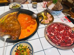 -旧街市鲜货老火锅(大光路店)