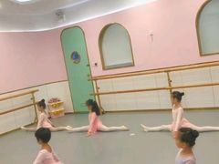 -伊叶舞蹈YEAH DANCE(LCM置汇旭辉校区)