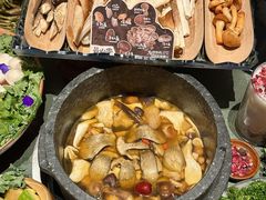 -芸山季·云南野生菌火锅(人民广场来福士店)