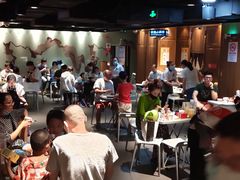 -海底捞火锅鲜切牛肉主题店(长寿路店)