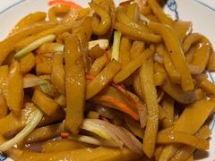-头上红煨盐鸡·非遗院子餐厅