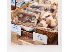 香蕉面包-怪 kafe.