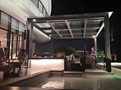 -瑰丽酒店·海吧·天际下午茶·现场DJ·天台酒吧