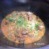 两个冷菜，一份大鹅，配菜选了酸菜